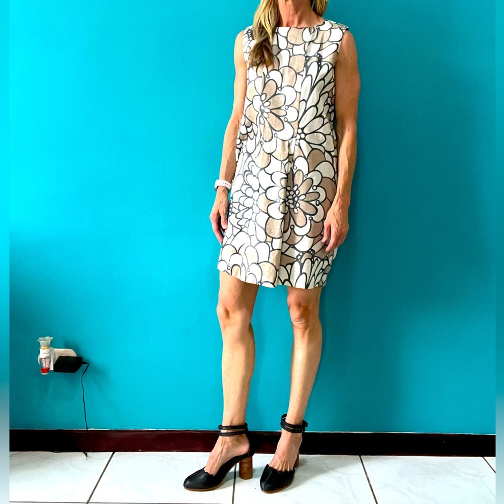 Tata Jolie shift dress sz M